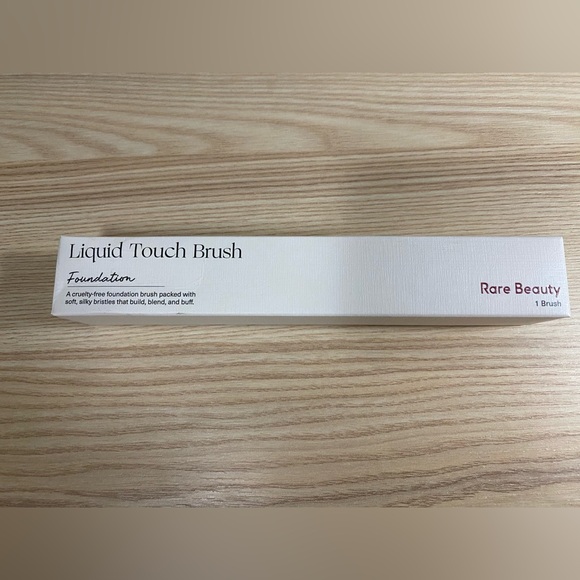 Rare Beauty Liquid Touch Foundation Brush-⭐️NEW⭐️ - Picture 3 of 8